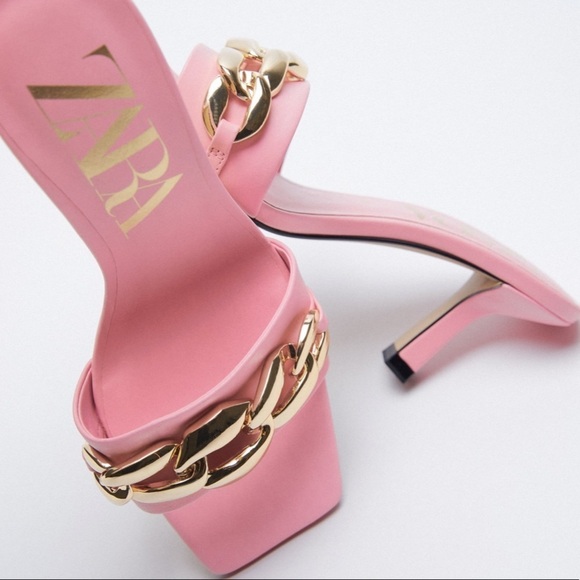 ZARA BNWT Sandals with Chain - Picture 3 of 7